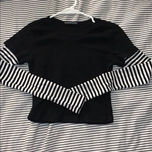 long sleeved cropped t-shirt